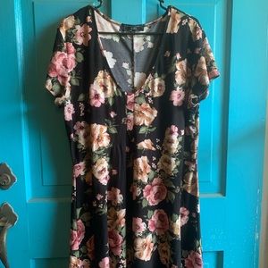 NWOT 2x Vibe dress with Flowers